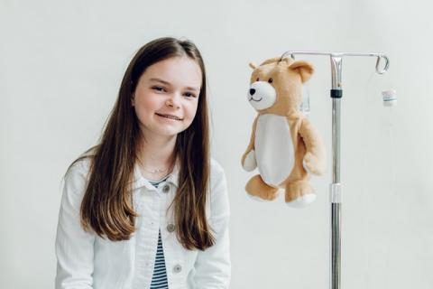 Egy 12 éves kislány zseniális találmánya megnyugtatja a beteg kicsiket